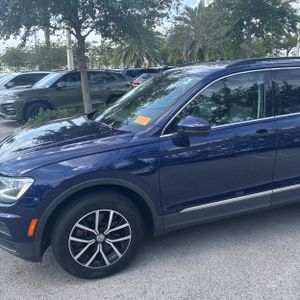 VOLKSWAGEN TIGUAN SE - 2