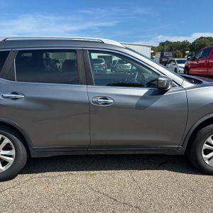 2016 Nissan ROGUE SL 照片 11