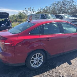 FORD FOCUS SE - 9