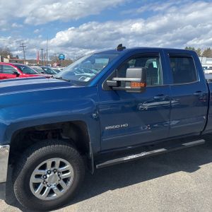 CHEVROLET SILVERADO 2500HD LT - 2