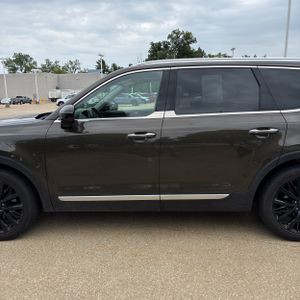صورة 4 لـ 2021 KIA TELLURIDE SX