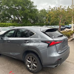 LEXUS NX 300 F SPORT - 6