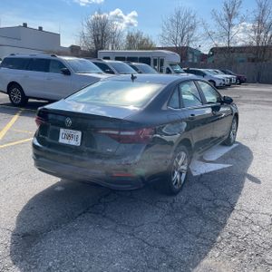 VOLKSWAGEN JETTA SE - 8