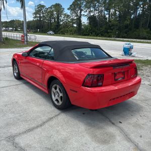 FORD MUSTANG BASE - 5