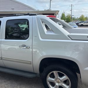 CHEVROLET AVALANCHE LT - 6