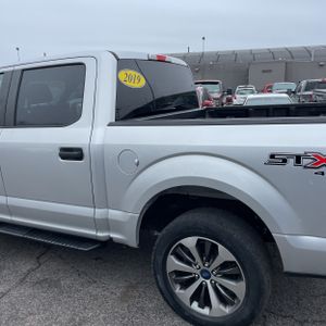 FORD F-150 XL - 6