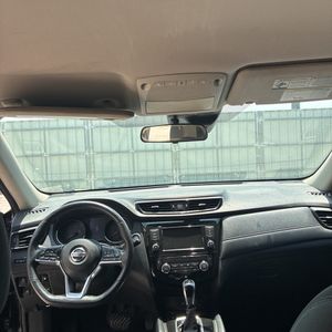 2019 Nissan ROGUE SV — миниатюра 35