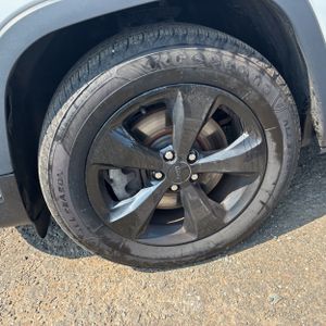 صورة مصغرة 17 لـ 2020 JEEP CHEROKEE ALTITUDE