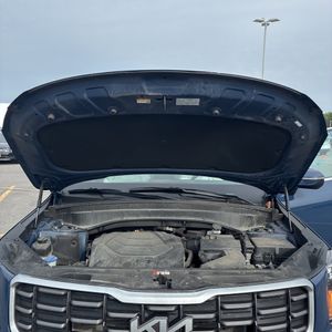 صورة 44 لـ 2024 KIA TELLURIDE S