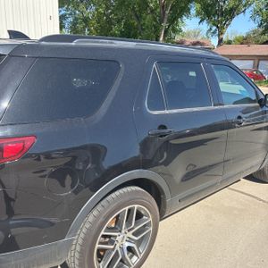 FORD EXPLORER SPORT - 9