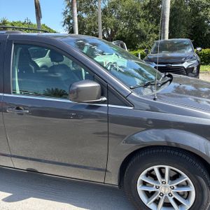 2020 Dodge GRAND CARAVAN SXT — миниатюра 13