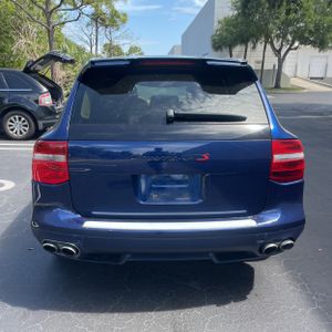 PORSCHE CAYENNE GTS - 7