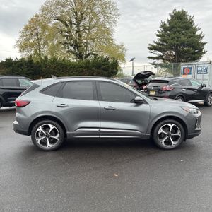 FORD ESCAPE ST-LINE ELITE - 10