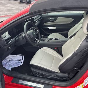 2025 FORD MUSTANG GT PREMIUM — миниатюра 32