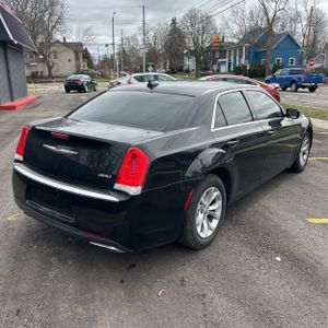 CHRYSLER 300 LIMITED - 8