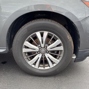2019 Nissan PATHFINDER SV 缩略图 20