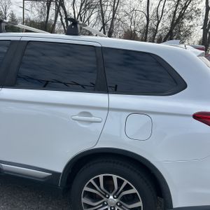 MITSUBISHI OUTLANDER ES - 6