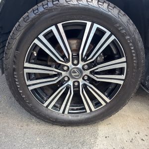 2023 Lexus LX 600 LUXURY thumbnail 13