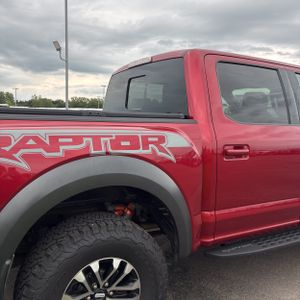صورة 9 لـ 2019 FORD F-150 RAPTOR