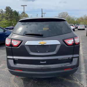 CHEVROLET TRAVERSE LS - 7