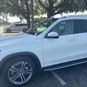 صورة 2 لـ 2022 Mercedes-BENZ GLE