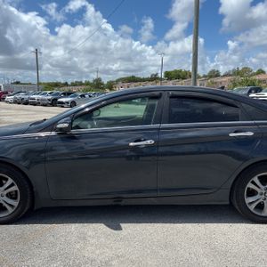 HYUNDAI SONATA LIMITED - 4