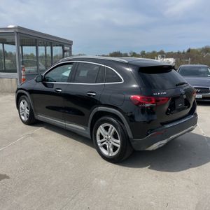 MERCEDES-BENZ GLA - 5