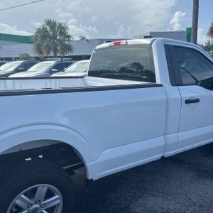صورة 9 لـ 2023 FORD F-150 XL