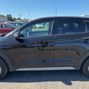 صورة 4 لـ 2017 Hyundai TUCSON SE