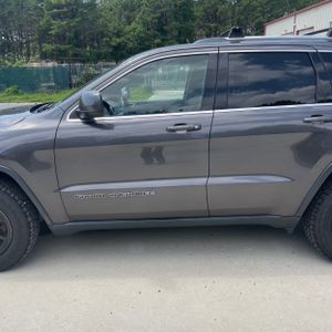 صورة 4 لـ 2019 JEEP GRAND CHEROKEE LAREDO E