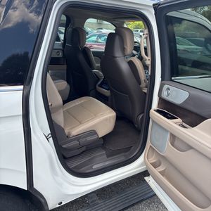2022 Lincoln NAVIGATOR L RESERVE — миниатюра 34