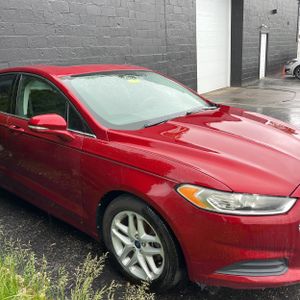 FORD FUSION SE - 8