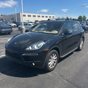 PORSCHE CAYENNE - 1