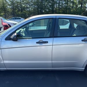 FORD FOCUS SE - 4