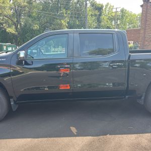 2023 Chevrolet SILVERADO 1500 LT 照片 4