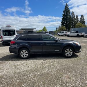SUBARU OUTBACK PREMIUM - 10