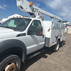 FORD F-550 CHASSIS XL - 2