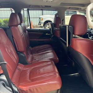 صورة مصغرة 34 لـ 2017 Lexus LX 570 BASE