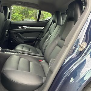 2015 Porsche PANAMERA 4 photo 31