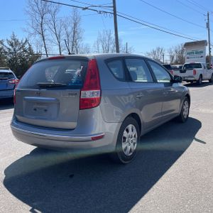 HYUNDAI ELANTRA TOURING GLS - 7