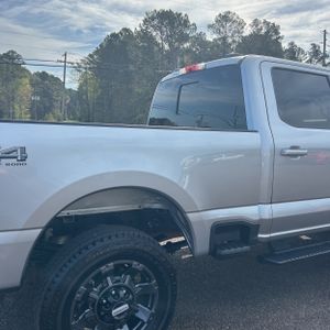 FORD F-350 SUPER DUTY LARIAT - 9