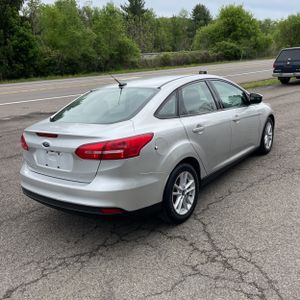 FORD FOCUS SE - 8