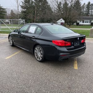 BMW 5 SERIES M550I XDRIVE - 4