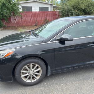 HYUNDAI SONATA SE - 2