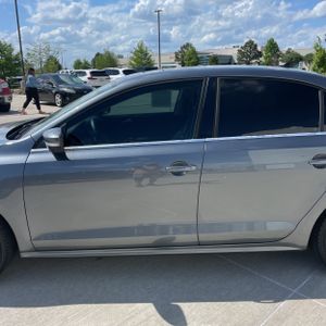 VOLKSWAGEN JETTA TDI SEL - 4