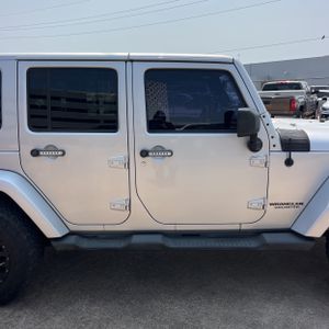 2012 JEEP WRANGLER UNLIMITED SAHARA — фото 10