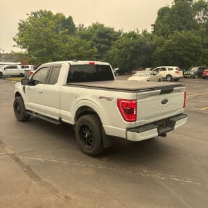 2022 FORD F-150 XLT photo 5