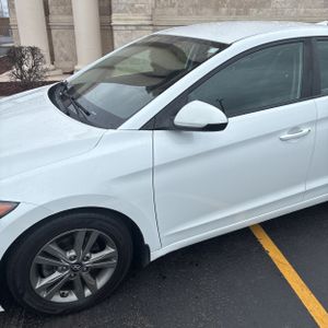 HYUNDAI ELANTRA SEL - 2