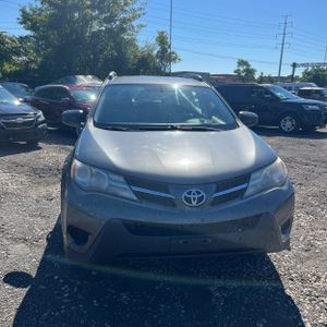 2013 Toyota RAV4 LE 照片 15