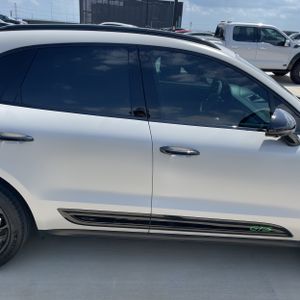 PORSCHE MACAN GTS - 10